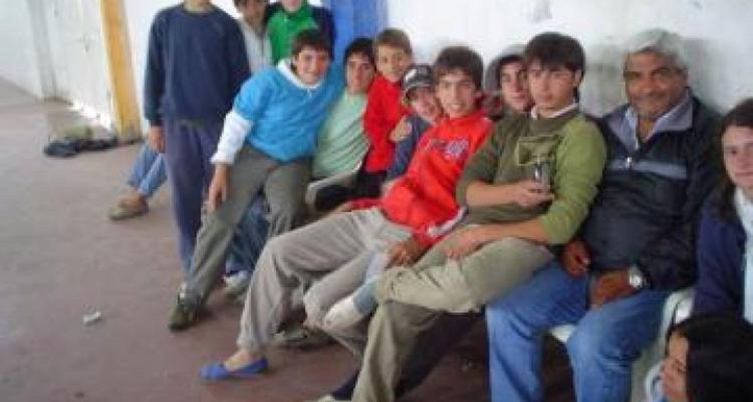 Malestar en Santa Lucía por la Semana de la Juventud de San Pedro