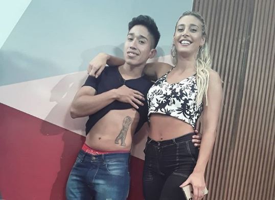 Un chico se tatuó a Sol Pérez haciendo lo que mejor sabe hacer