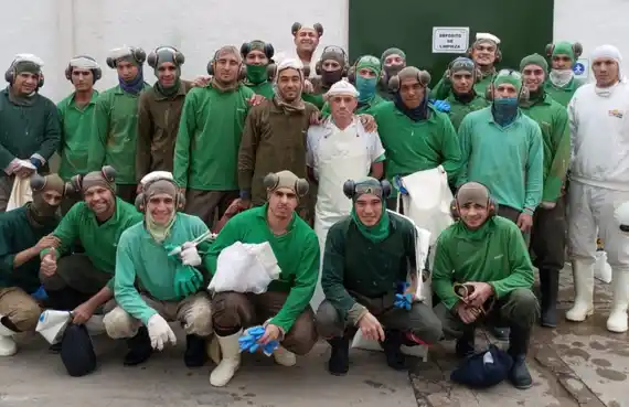 Víctor Baldo, Operario del Frigorífico de Aves “Soychú”
“La infraestructura en la playa muestra un gran avance”