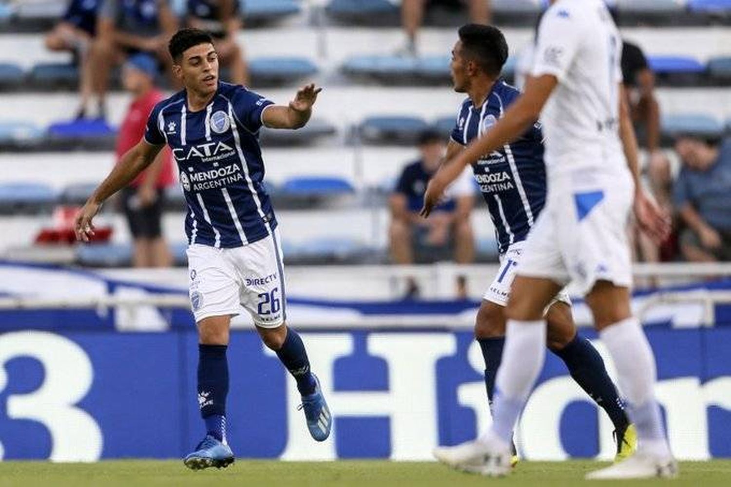 Godoy Cruz sorprendió a Vélez y lo venció en Liniers