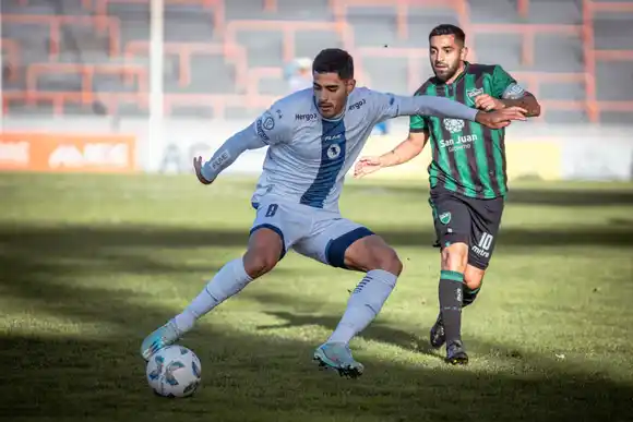 Alvarado y San Martín no se sacaron diferencias en el Minella