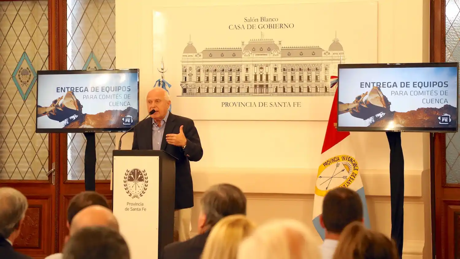 Distintos comités de cuenta recibieron maquinaria