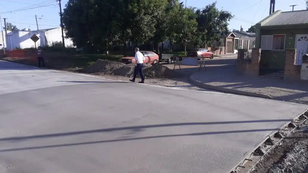 Avanzan las obras de pavimentación de cuatro cuadras de Casacuberta