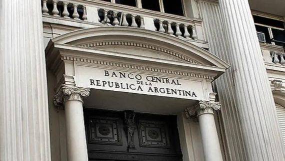 El dólar blue tuvo una fuerte baja que recortó gran parte de la suba del lunes