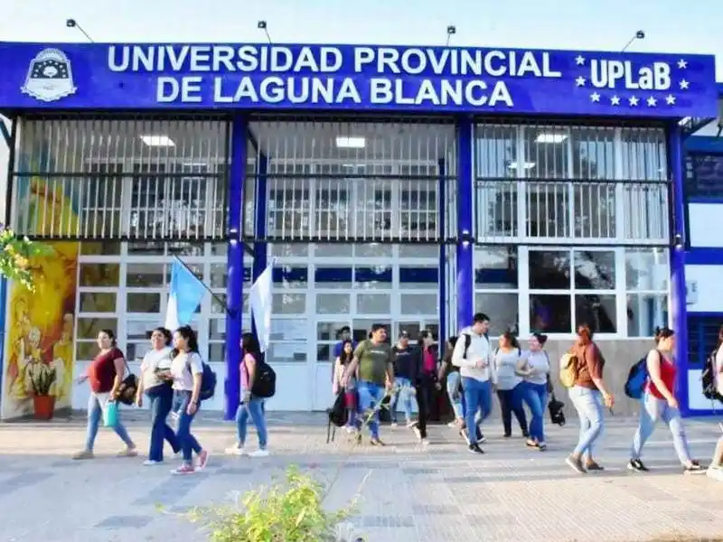 En la Universidad Provincial de Laguna Blanca 553 
estudiantes comenzaron el curso básico introductorio