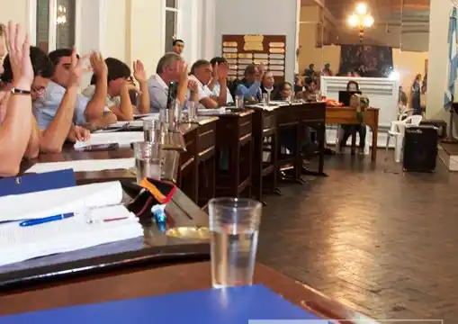 Luján: Adelantaron para enero el aumento de tasas