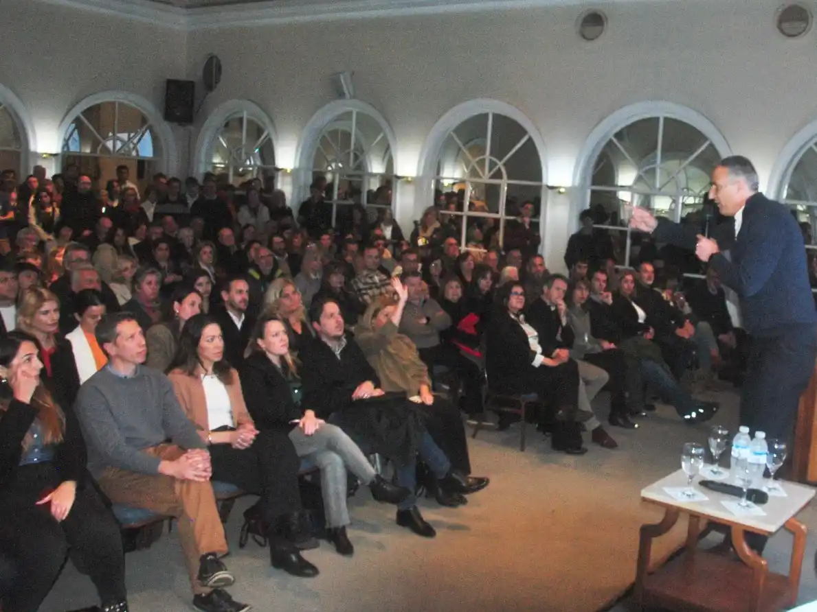 La Libertad Avanza cerró su campaña en el Libertador.