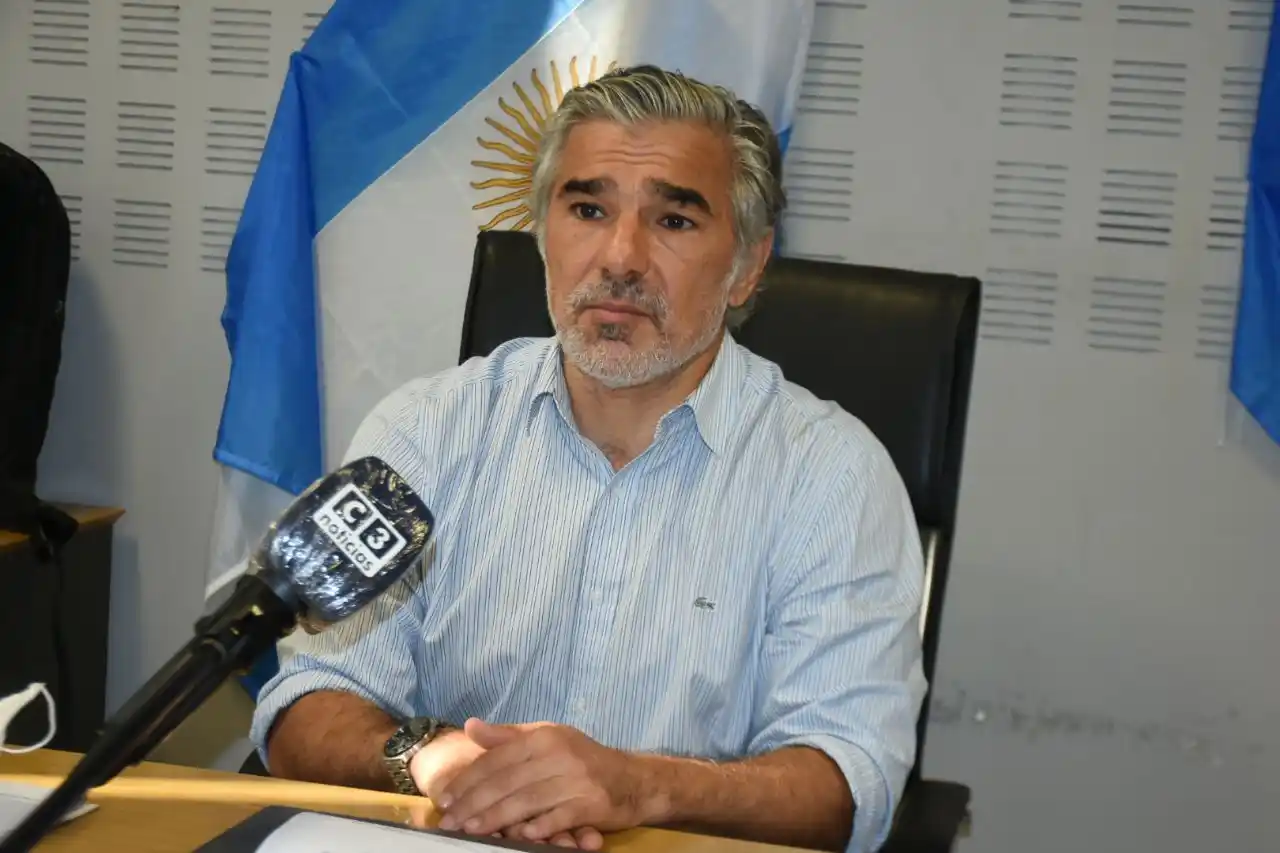 El Gobierno firmó un convenio con consorcios madereros