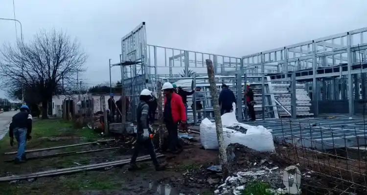 Supervisor de obra del Jardín de Banfield: “Alguien entró para hacer daño”