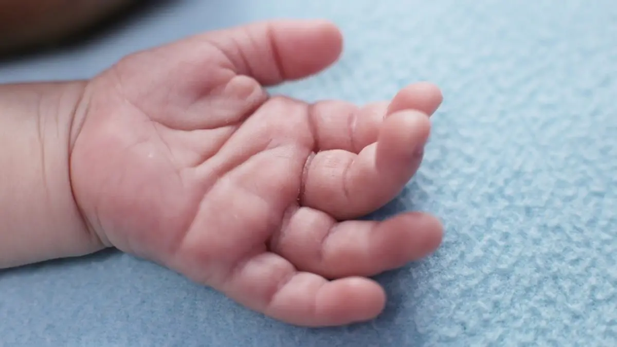 LE PARTIERON EL CRÁNEO: pareja asesina a su bebé de un año y fingieron que se golpeó porque sufría de epilepsia