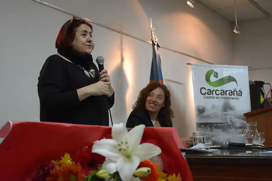  Chiqui González visitó Carcarañá en el marco del 20° aniversario del Museo de la Ciudad