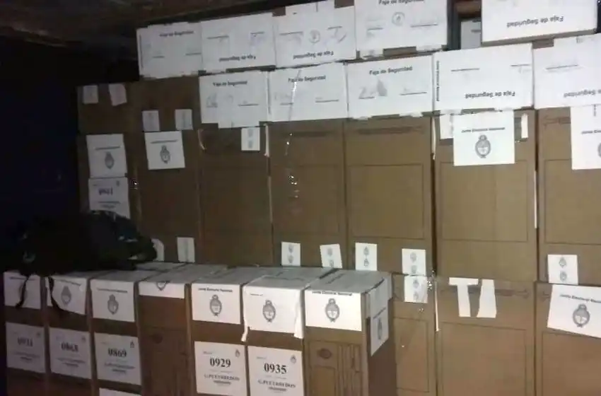 El Gobierno formalizó la convocatoria a las PASO y a las elecciones generales