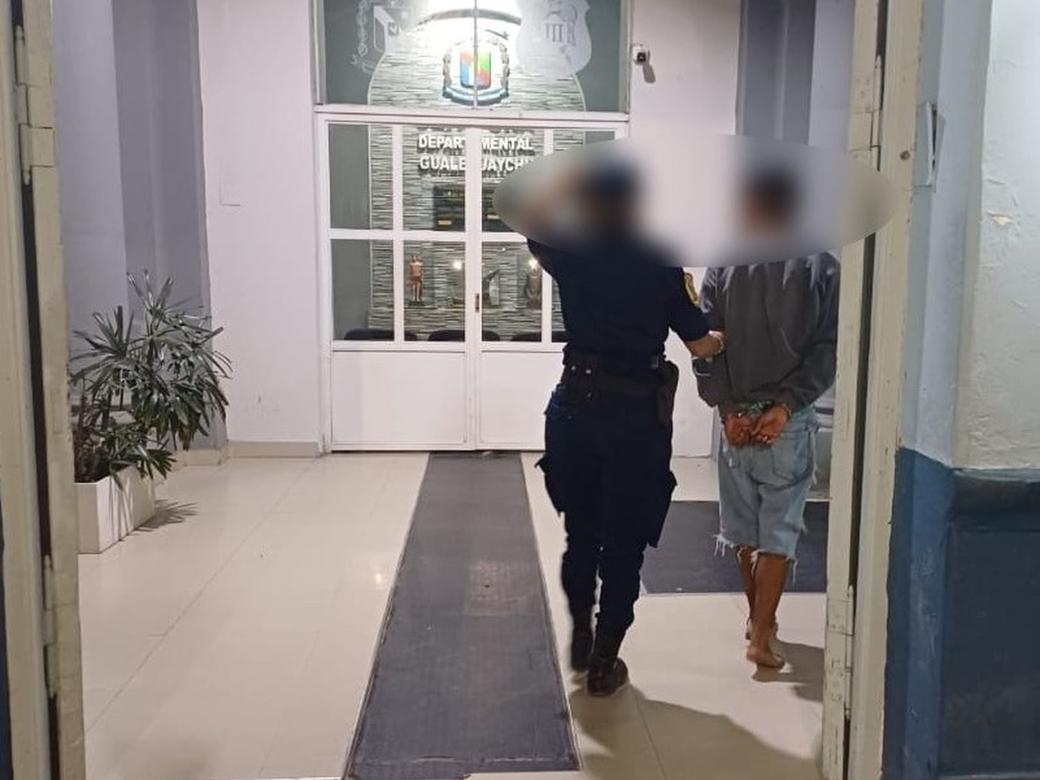 Dos hombres fueron detenidos en la madrugada por dos casos de violencia