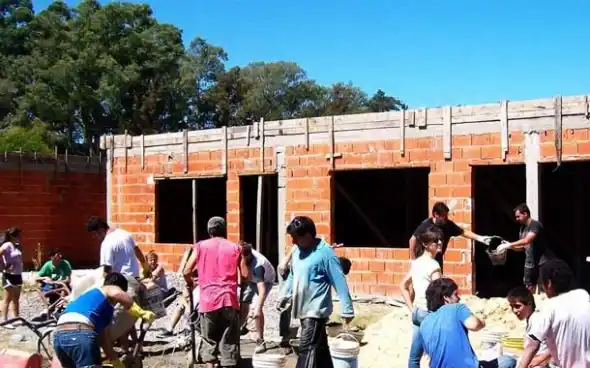 Pilar: Biblioteca rechazó dinero de fondos buitre