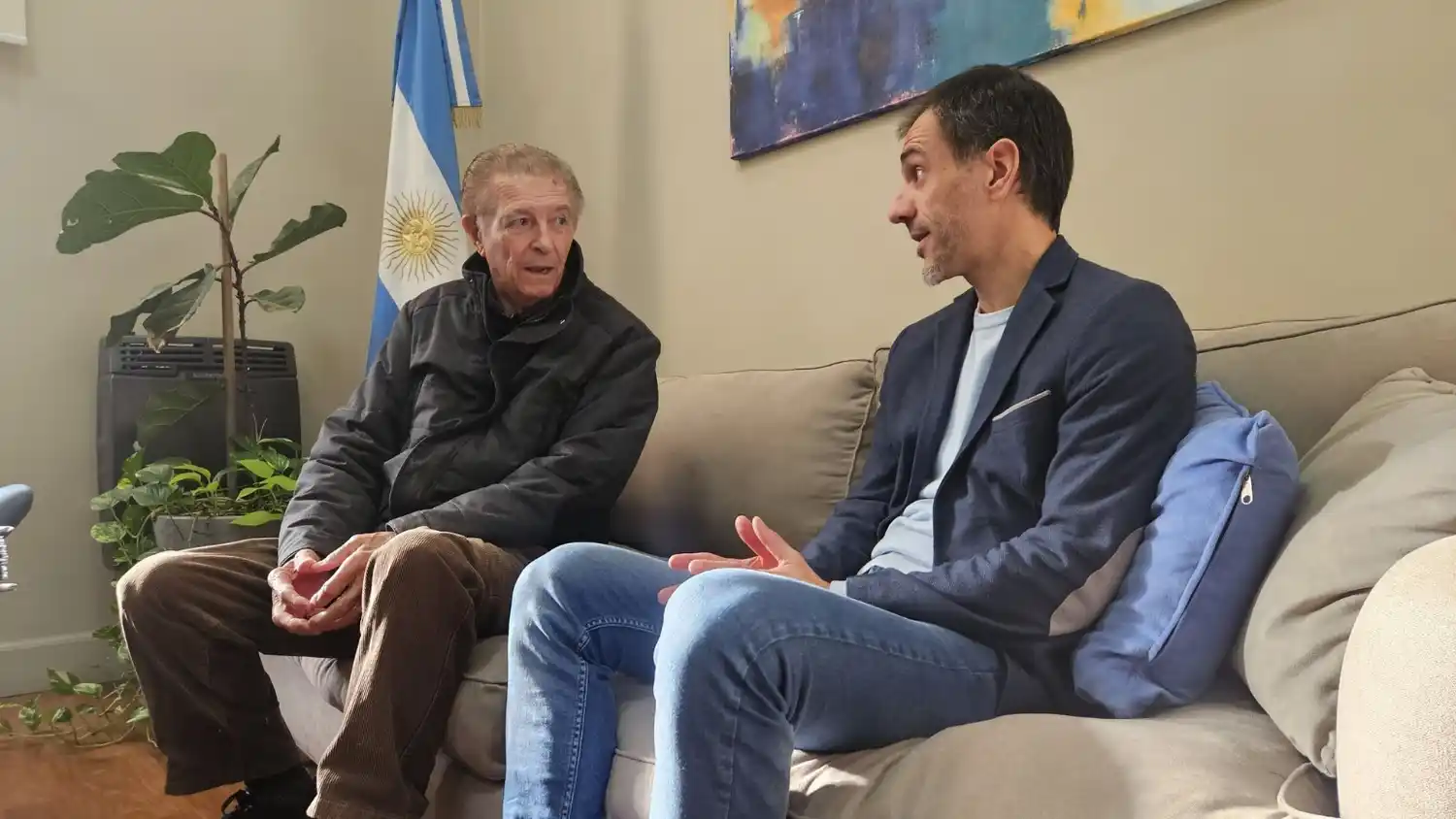 Petrecca en su charla con histórico dirigente radical