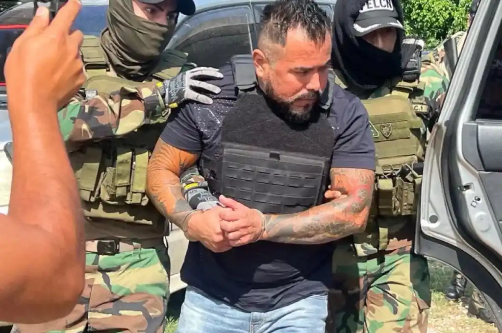 El detenido tenía una orden de captura internacional.