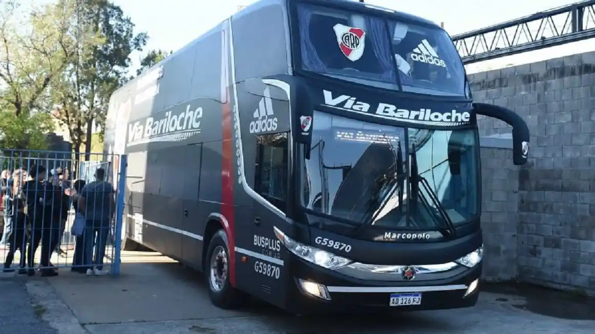 Falleció el chofer del micro de River: se había contagiado junto a los jugadores