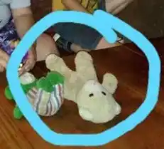 La familia de Tomás, un niño que tiene autismo, viralizó la búsqueda de su osito perdido 