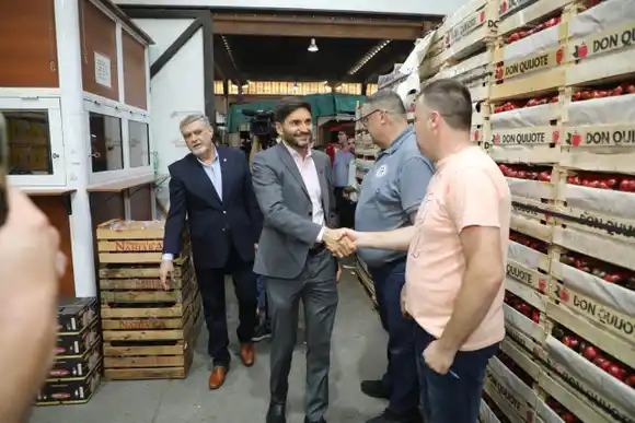 Los Mercados de Abastecedores de frutas y verduras se suman al acuerdo de precios de Santa Fe