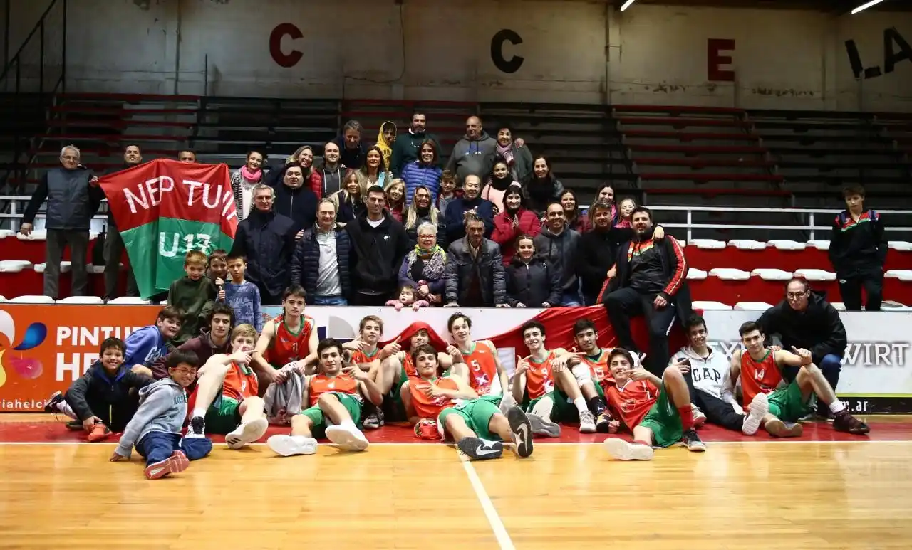 Neptunia venció a Racing y festejó el pase a la final de la Liga U17