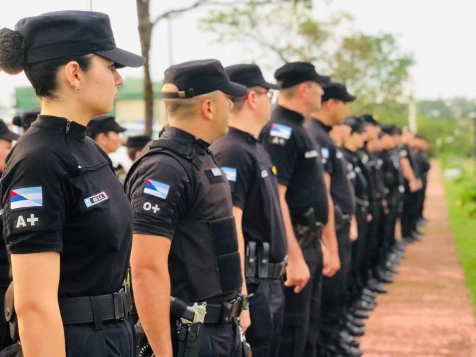 La asamblea de policías rechazó la oferta y reclamó el 100% de aumento salarial.