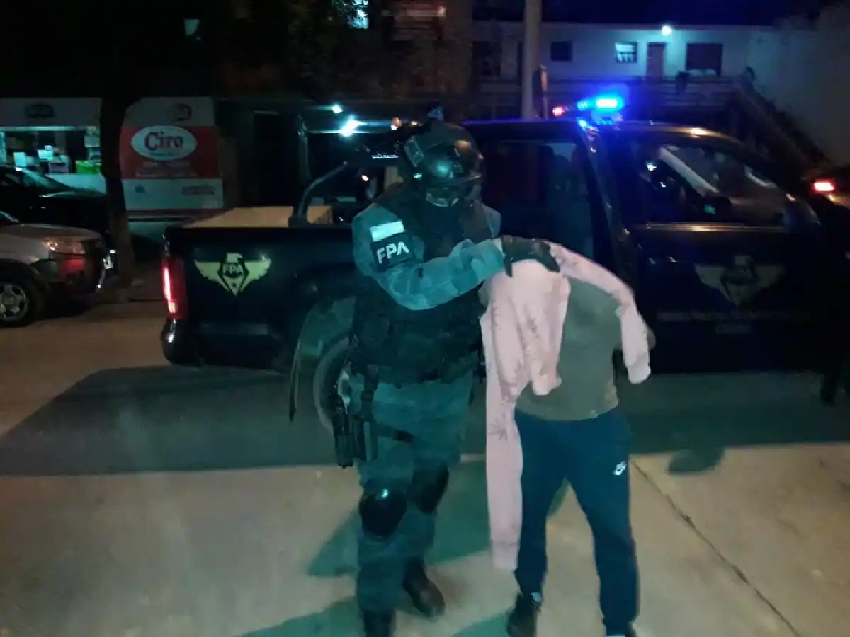Tanti: detuvieron a una pareja que usaba a su hijo para vender droga