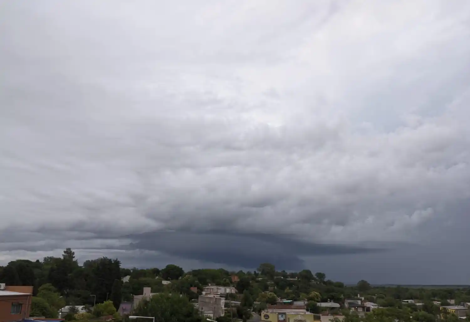 El Servicio Meteorológico Nacional (SMN) emitió una “Alerta Naranja” para el norte bonaerense, que incluye a San Pedro.