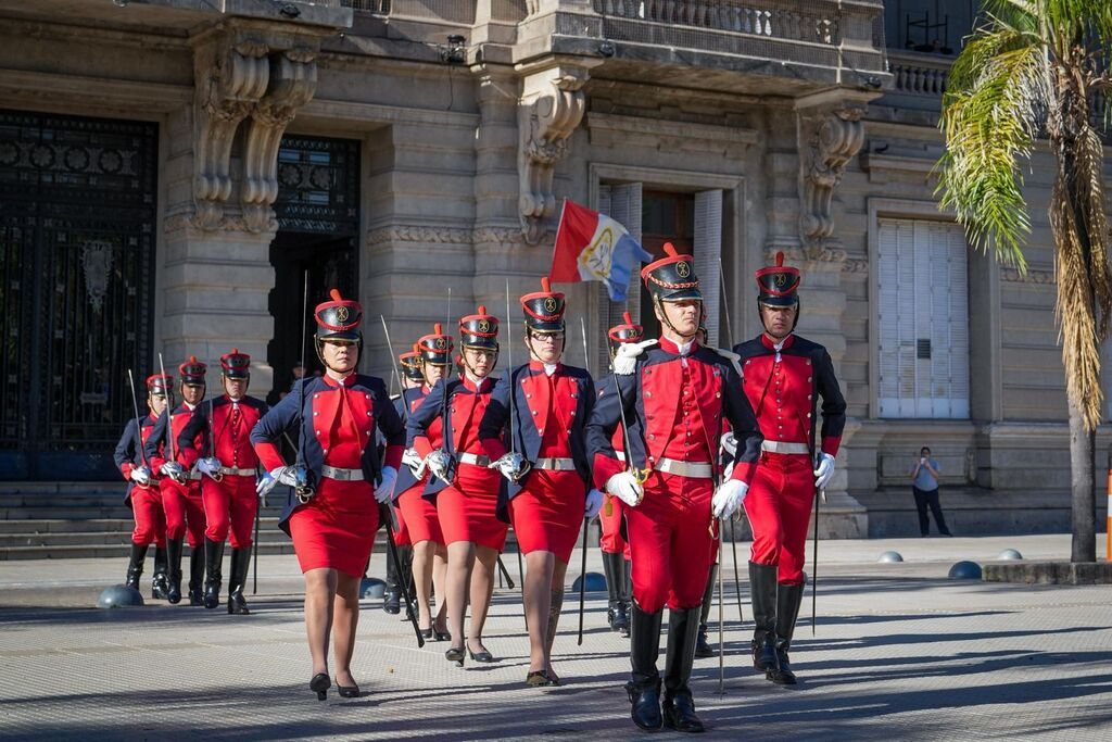 Reconocimiento a los 40 años de la creación de los "Dragones de la Independencia"