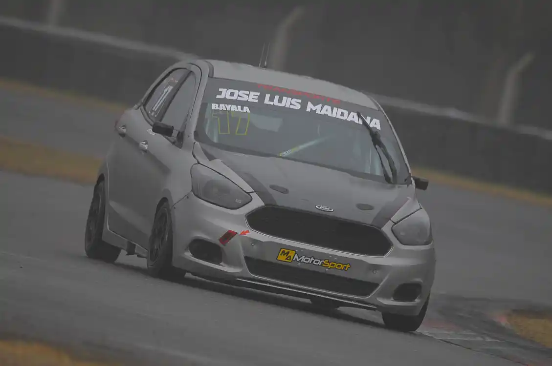 Bayala se conformó con un tercer puesto en clase 2