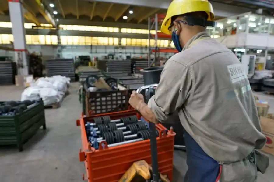 Recesión económica: en diez meses, se perdieron 16.200 empleos privados en Santa Fe