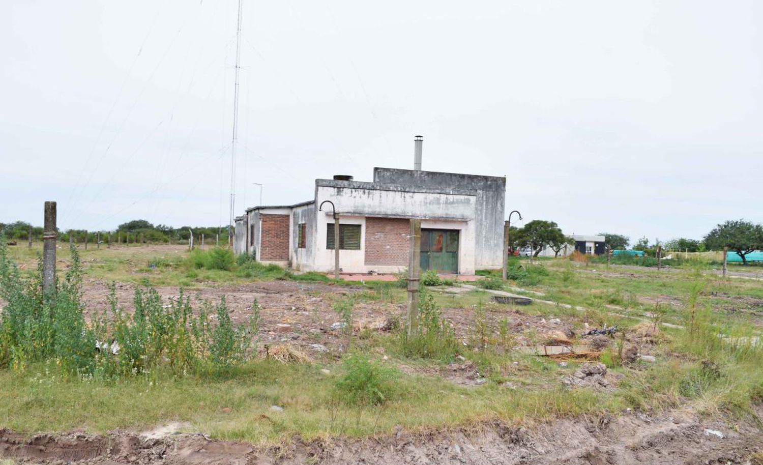 Arreglos en el predio del Crematorio