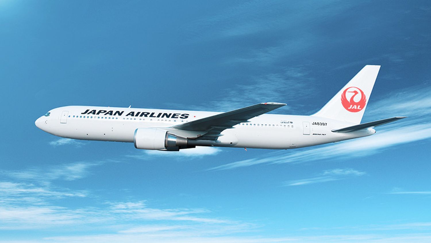 Japan Airlines unveils a Boeing 767 with a special Disney-inspired livery