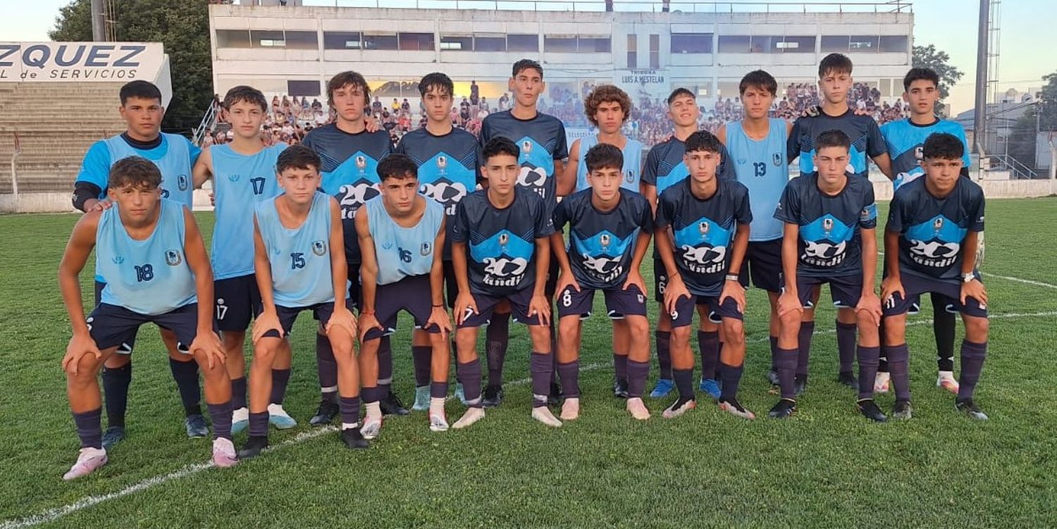 La formación tandilense que inició el partido en el estadio San Martín.