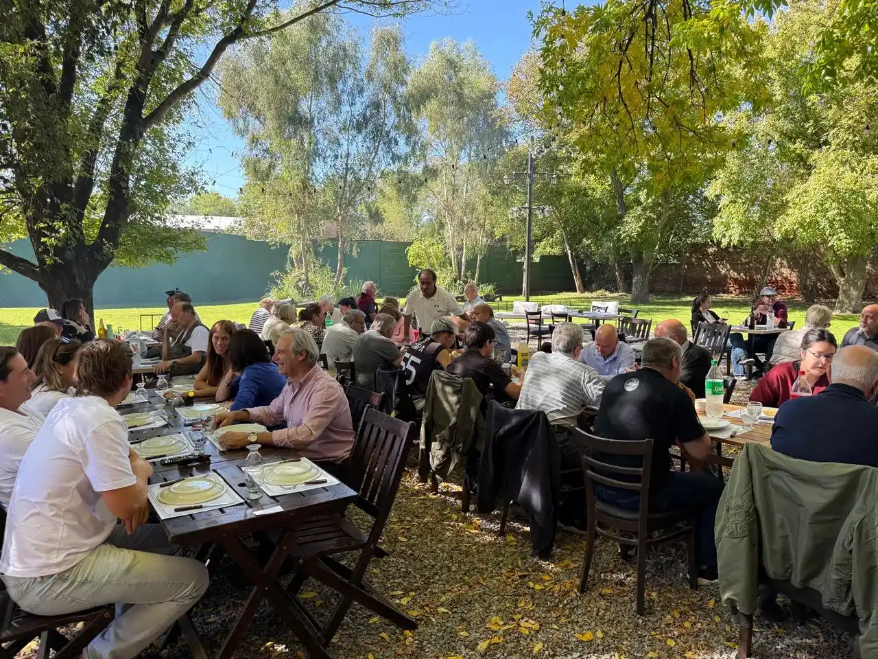 Asado de campo y tranquilidad, un plan ideal para pasar un día en Gardey.