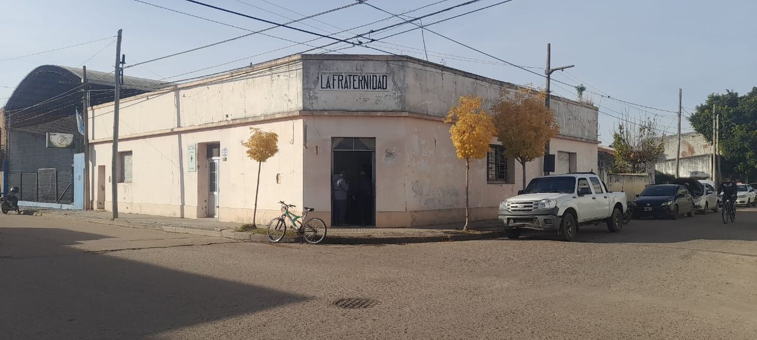 El hogar brinda un servicio diario de desayuno y almuerzo a personas de la tercera edad.