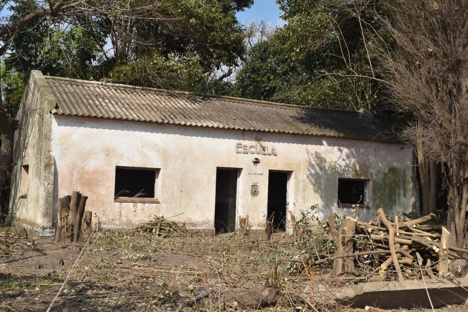 Carreras: apuntan a recuperar la Escuela “Campo Carmen”