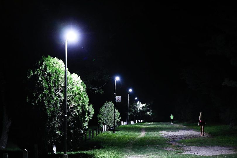 Nueva luminaria para la vía aeróbica