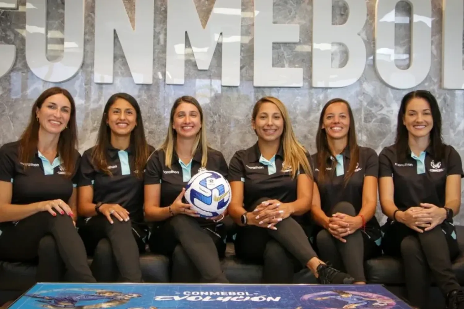 Las árbitras sudamericanas se preparan para el Mundial de Fútbol Femenino