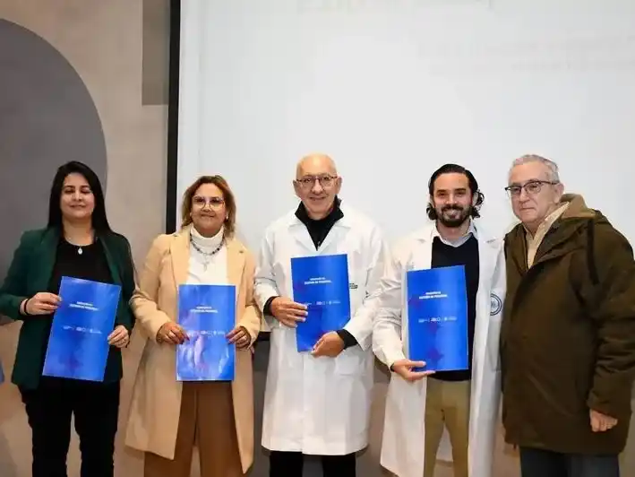 Nuevas autoridades del HAC: el doctor Miguel
Ángel Freis es el nuevo administrador general