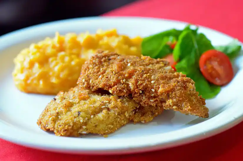 Milanesa de pollo: el plato favorito indiscutido de los argentinos, según un estudio