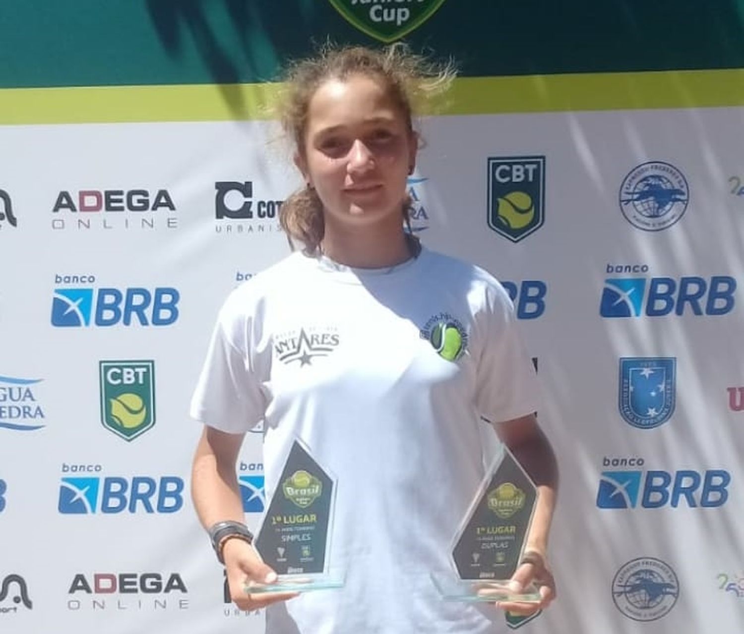 Candela Vázquez cerró la gira por Sudamérica con otro título en Brasil, el quinto en un mes