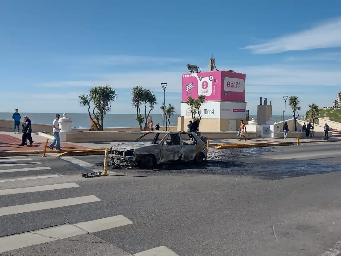El hecho sucedió en Avenida Boulevard Marítimo y Avenida Libertad.