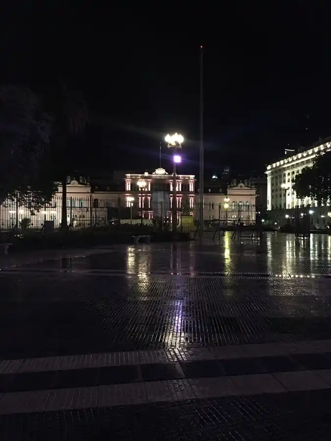 Quitan las rejas de Plaza de Mayo por pedido de Alberto Fernández