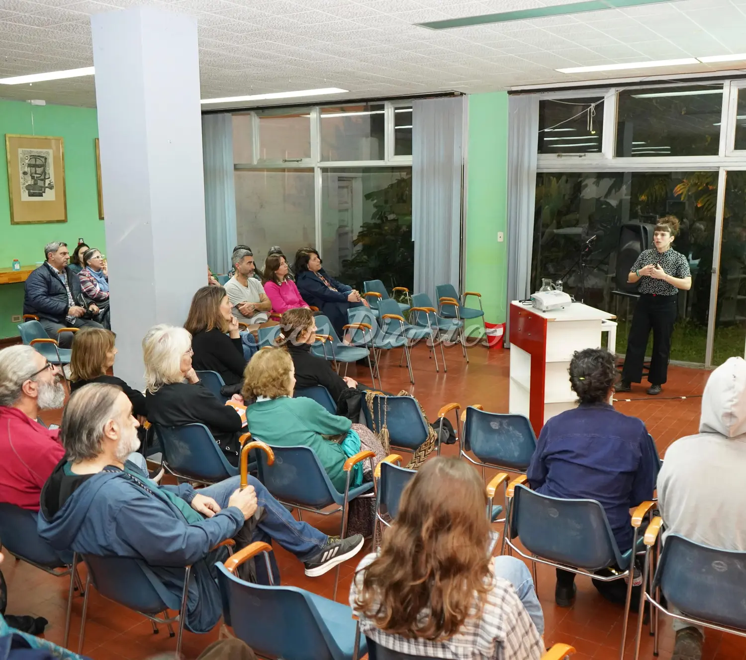 Charla.Interés del público en la temática