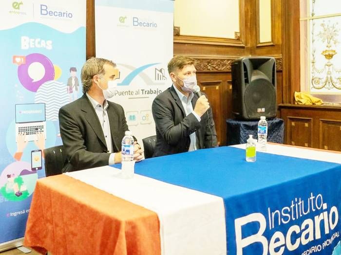 El Becario dio a conocer su nuevo programa de oportunidades laborales