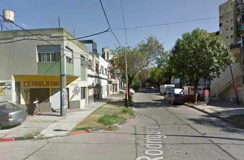 Detuvieron a tres personas sospechosas de balear a un joven