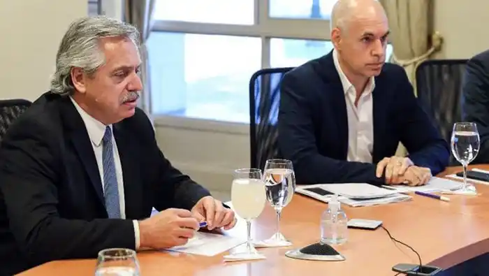 Un laberinto del que nos va a tener que sacar la política