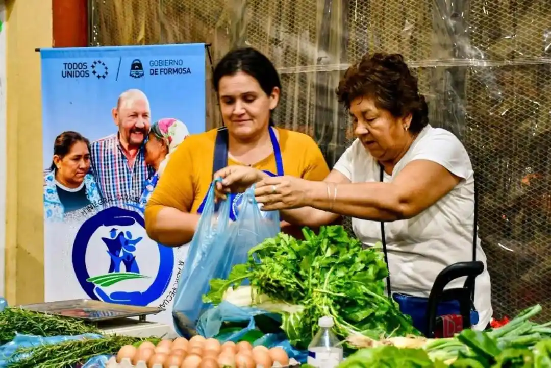 Las Ferias Paippa ofrecieron sus productos frescos en la Capital