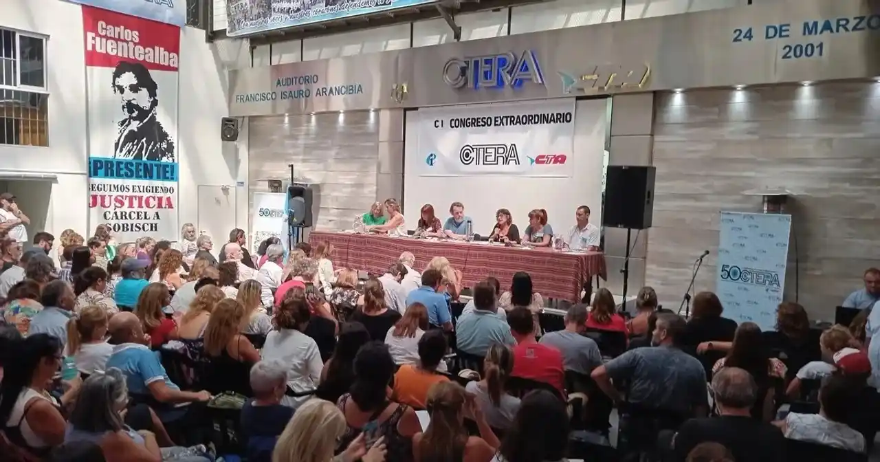 Ctera anuncia paro nacional por falta de convocatoria a paritarias y recorte de fondos
