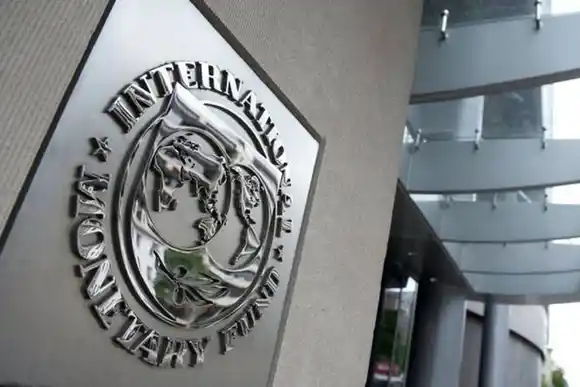 Más de 300 congresistas de todo el mundo pidieron al FMI y al Banco Mundial que cancelen las deudas